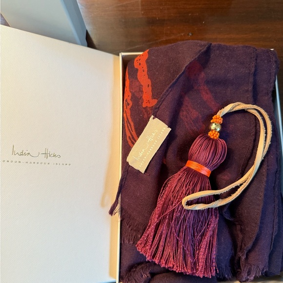 INDIA HICKS Bundle: Junkanoo Tassel + Beetle 🪲 Scarf in Aubergine/Orange - Picture 2 of 7